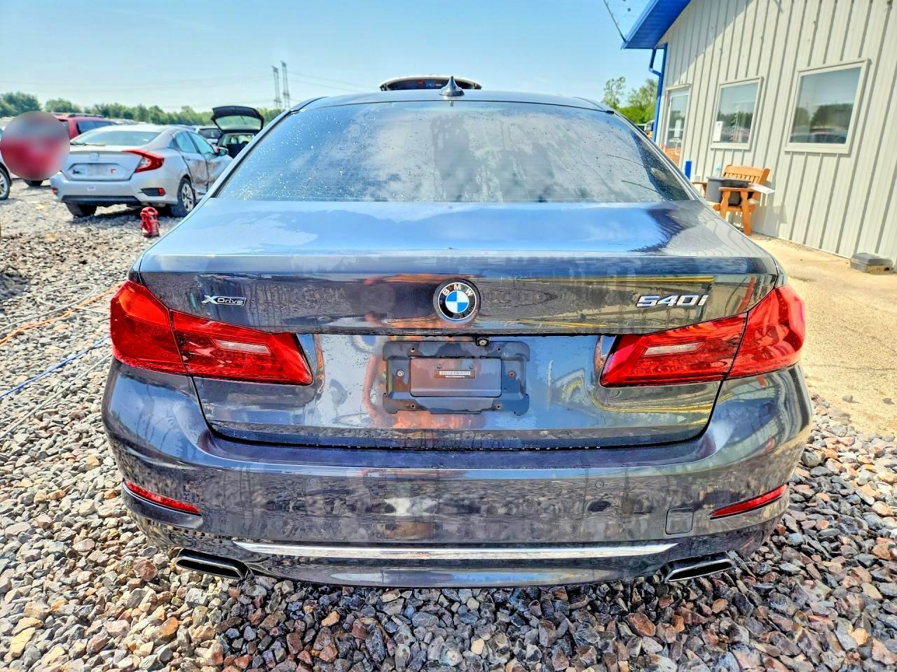 2019 BMW Seria 5 540i - zdjęcie 6