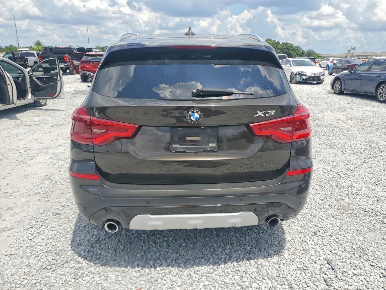 2018 BMW X3 xDrive30I - zdjęcie 6