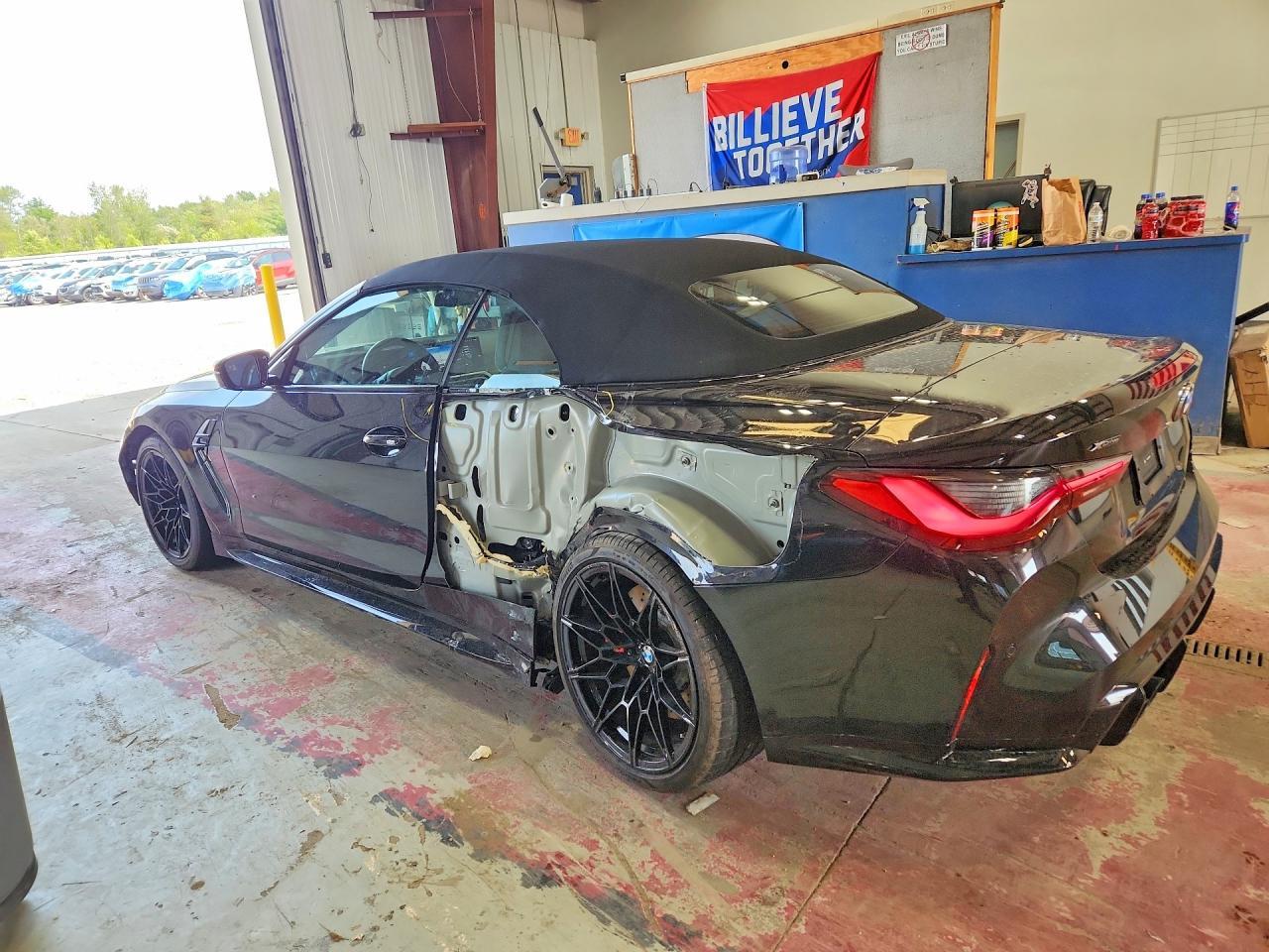 2024 BMW M4 Competition - zdjęcie 2