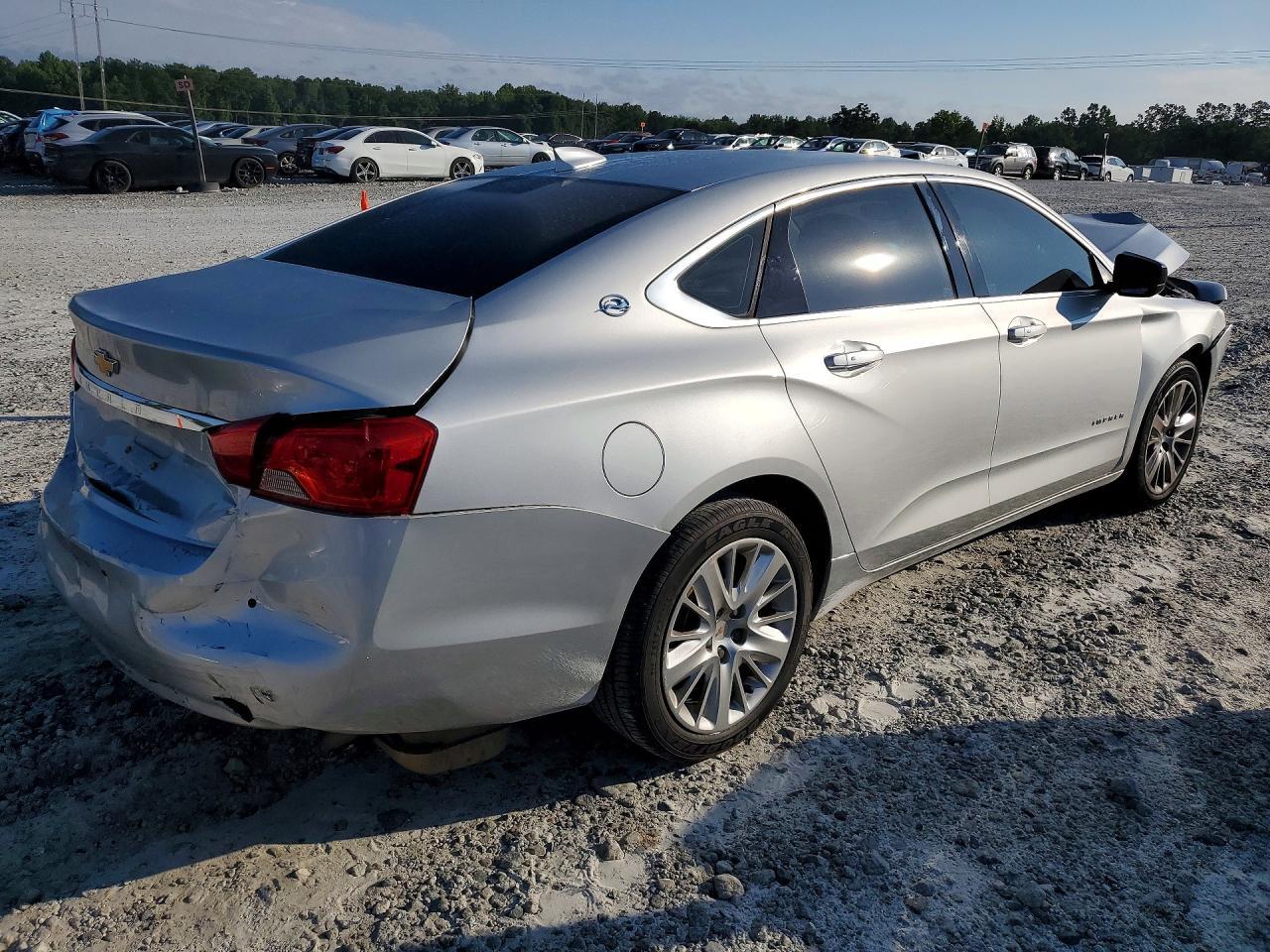 2018 Chevrolet Impala Ls - zdjęcie 3