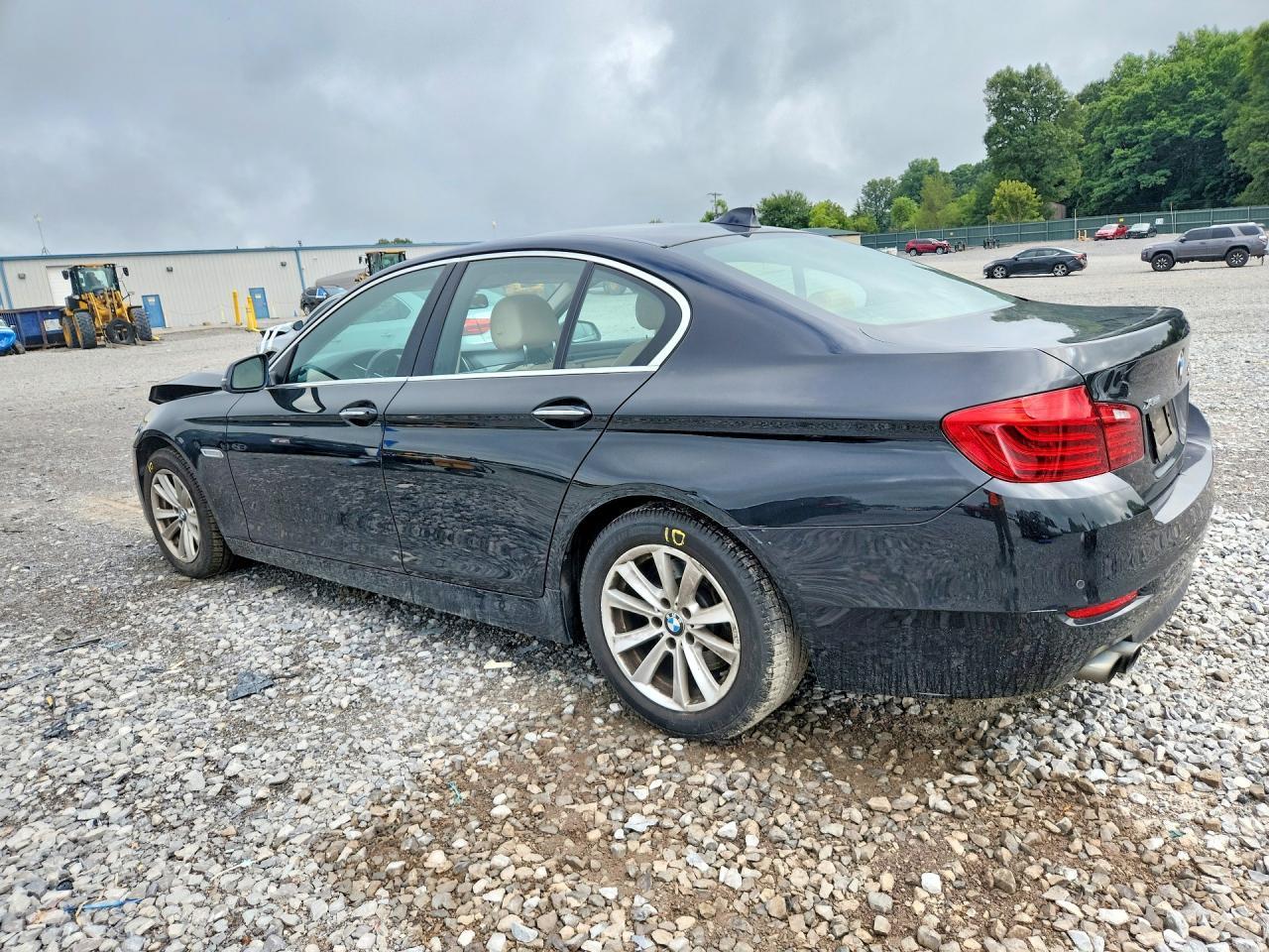 2016 BMW 528 Xi - zdjęcie 2