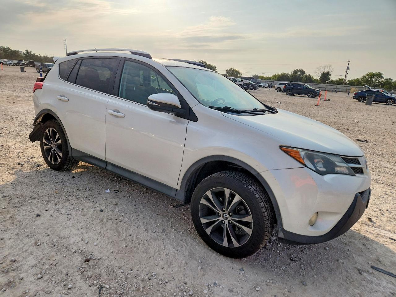 2015 Toyota Rav4 Limited - zdjęcie 4