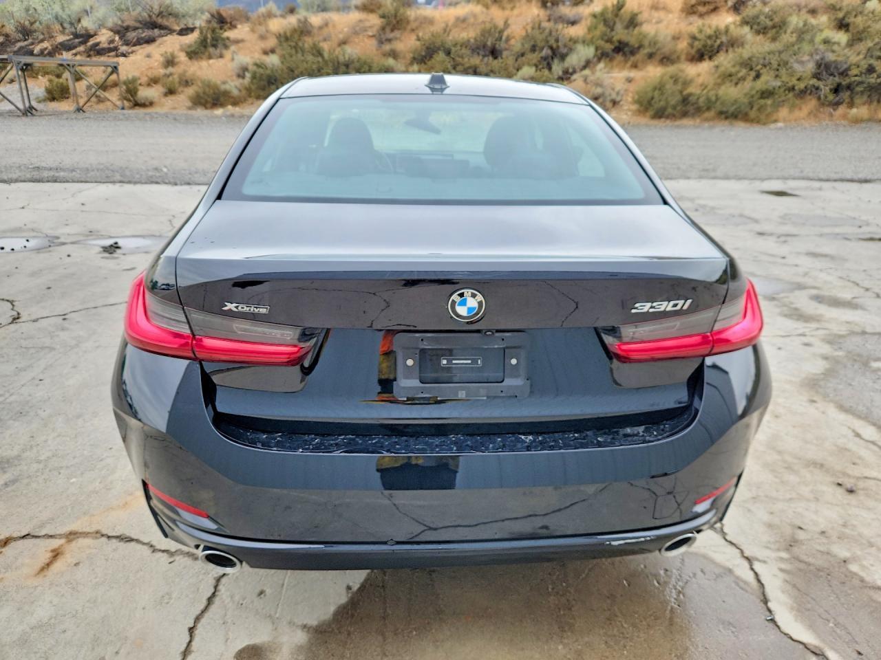 2026 BMW 330Xi - zdjęcie 6