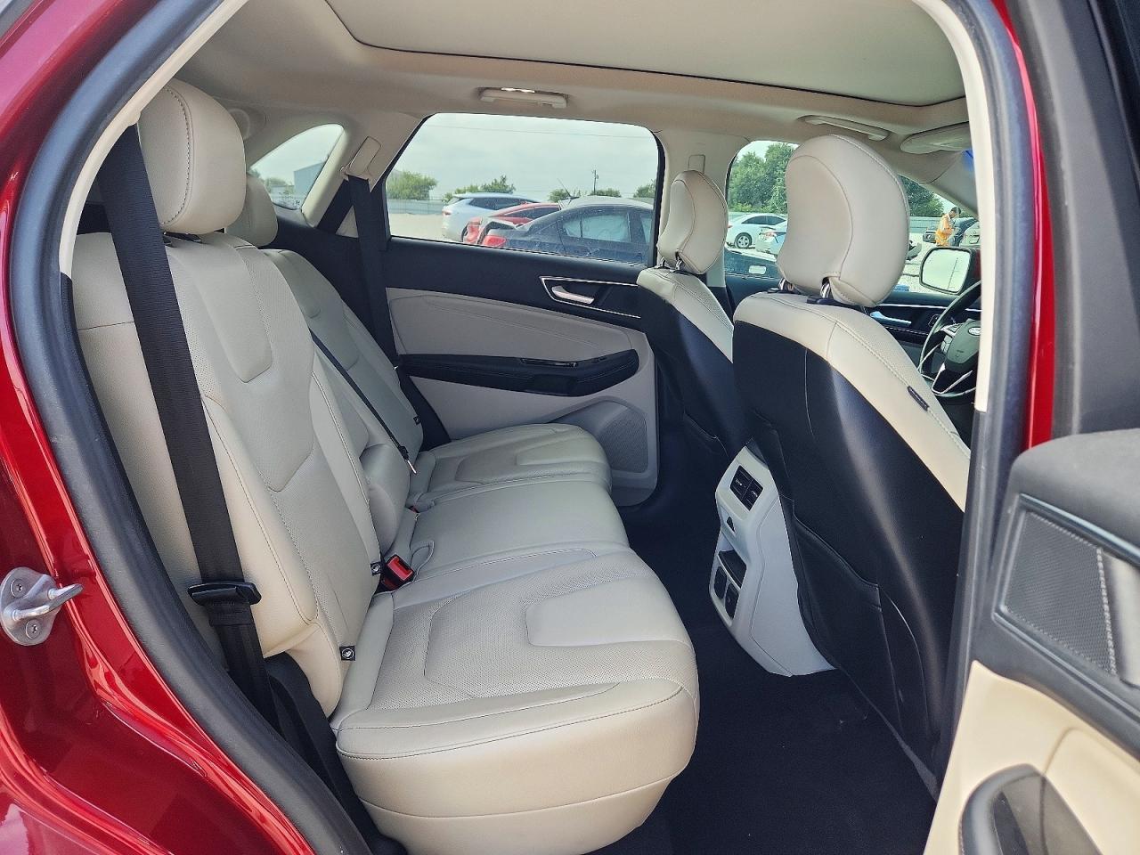 2017 Ford Edge Titanium - zdjęcie 19
