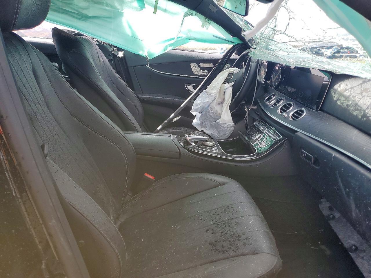 2017 Mercedes-Benz E 300 - zdjęcie 7