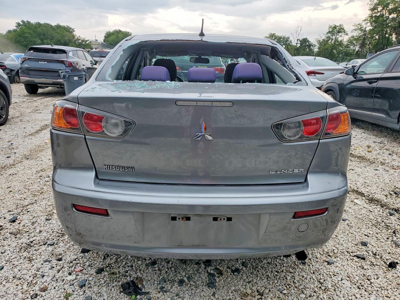 2015 Mitsubishi Lancer Es - zdjęcie 6