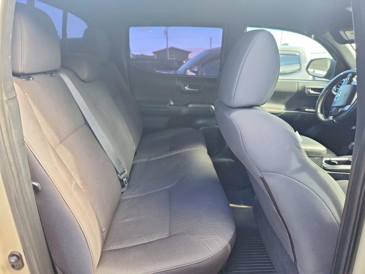 2016 Toyota Tacoma Sr V6 - zdjęcie 10