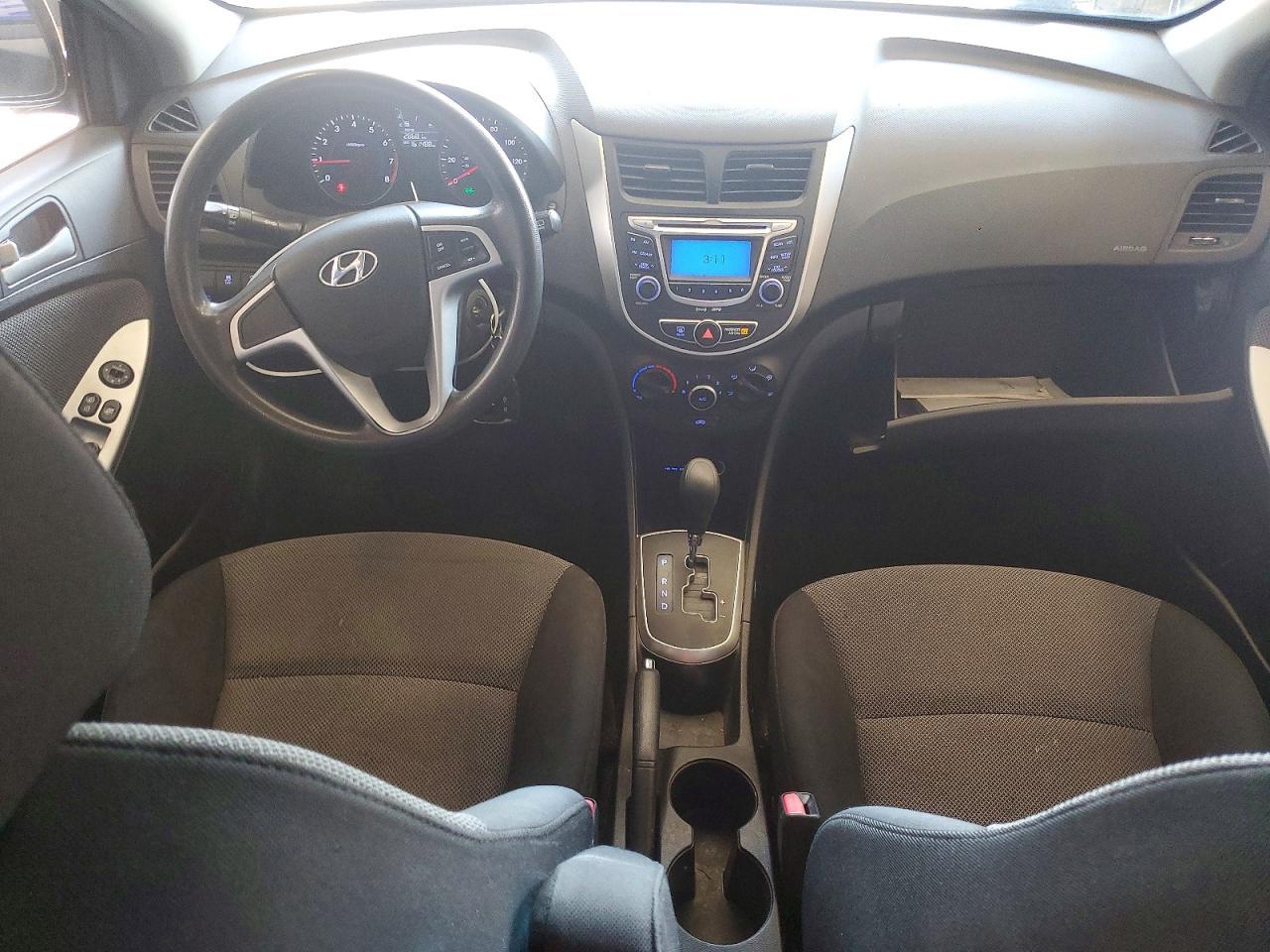 2013 Hyundai Accent Gs - zdjęcie 8