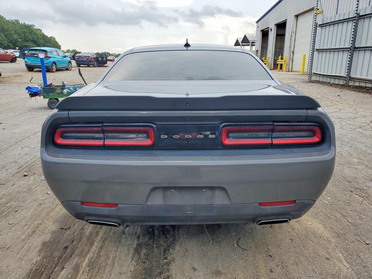 2017 Dodge Challenger Sxt - zdjęcie 6