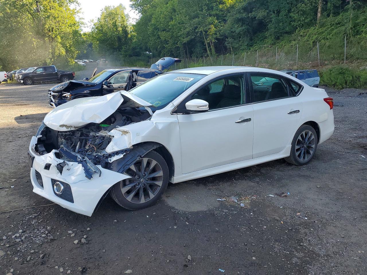 2018 Nissan Sentra Sr - zdjęcie główne