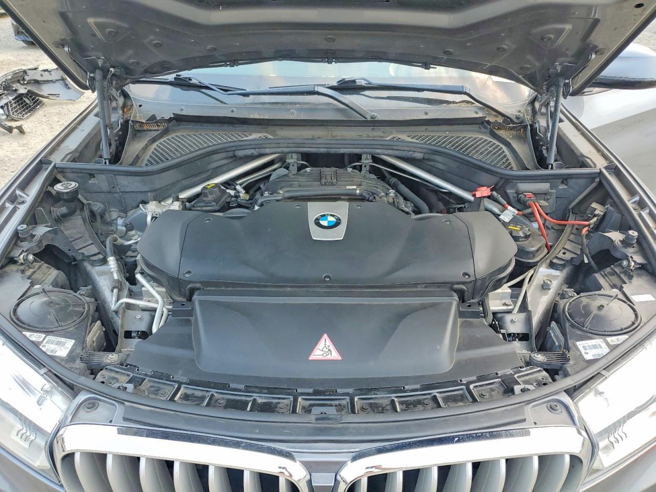 2015 BMW X5 xDrive50I - zdjęcie 12