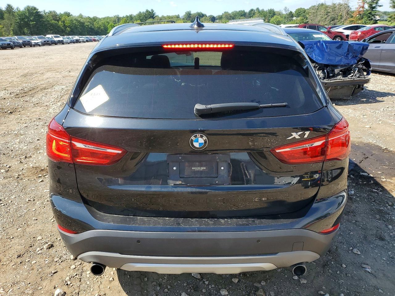 2016 BMW X1 xDrive28I - zdjęcie 6