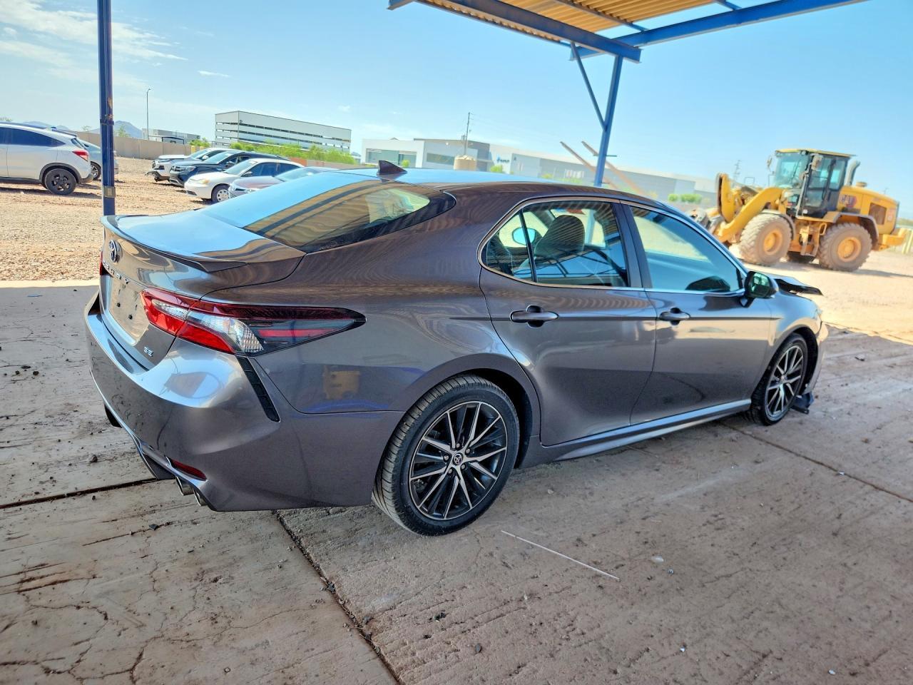2022 Toyota Camry Se - zdjęcie 3