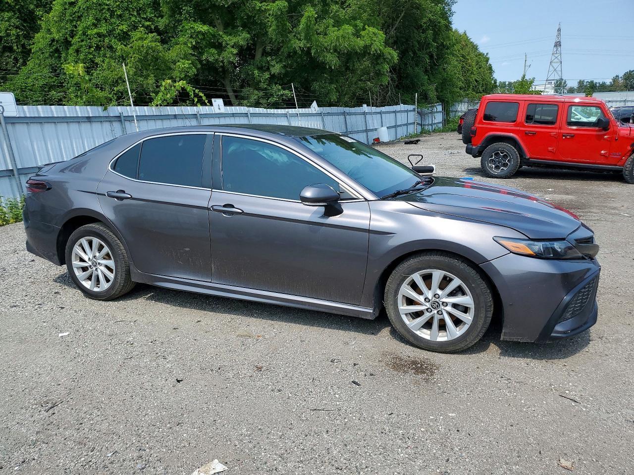 2022 Toyota Camry Se - zdjęcie 4