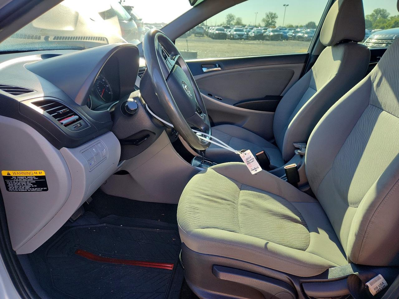 2014 Hyundai Accent Gls - zdjęcie 7