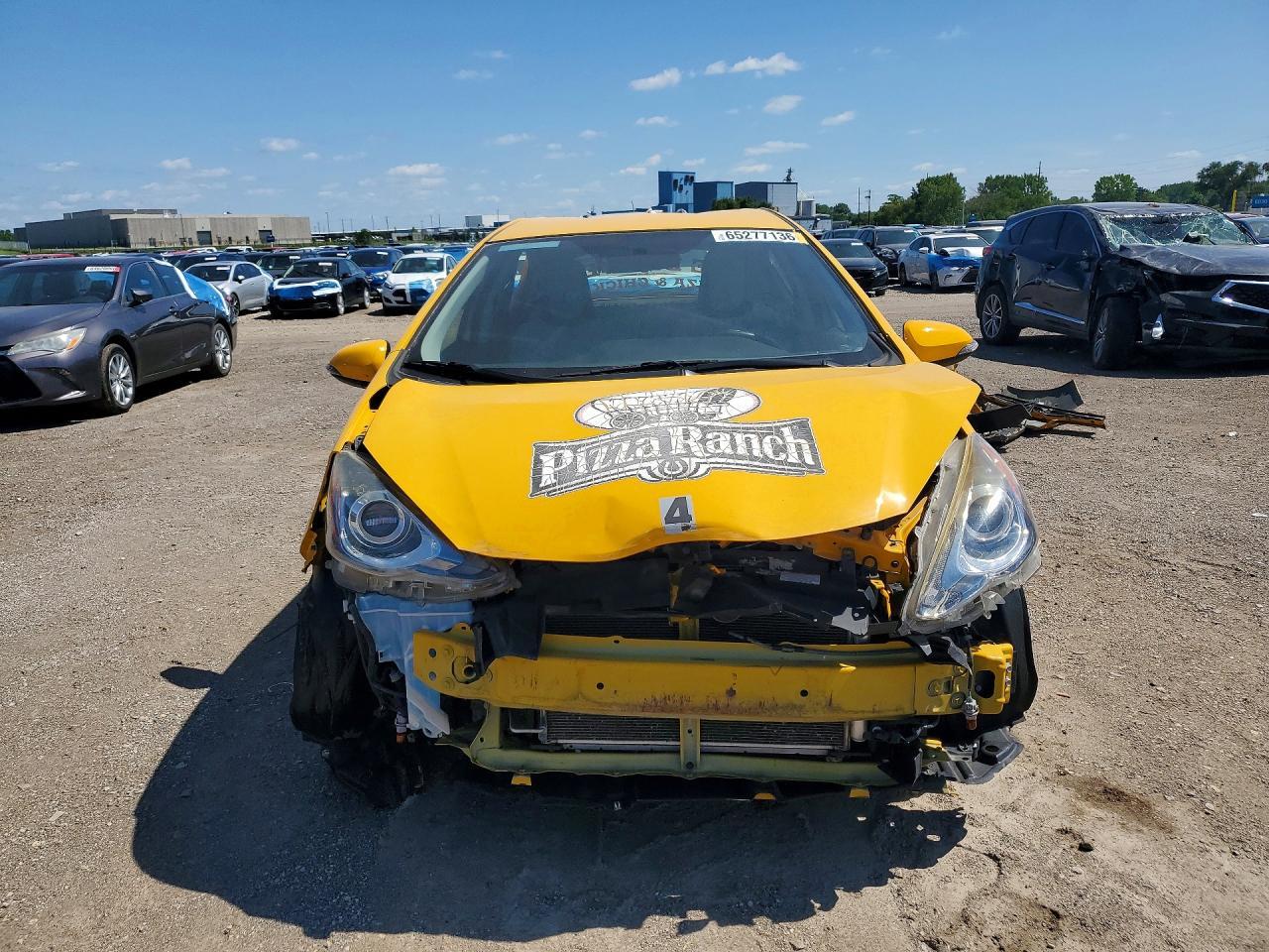 2015 Toyota Prius C One - zdjęcie 5