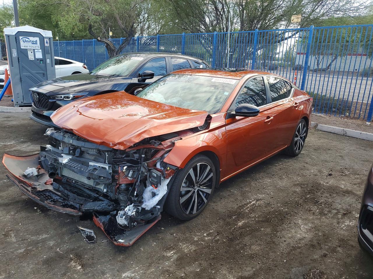 2022 Nissan Altima Sr - zdjęcie główne