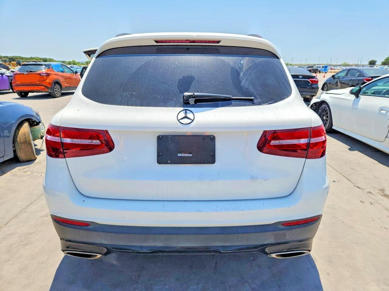 2019 Mercedes-Benz Glc 300 - zdjęcie 6