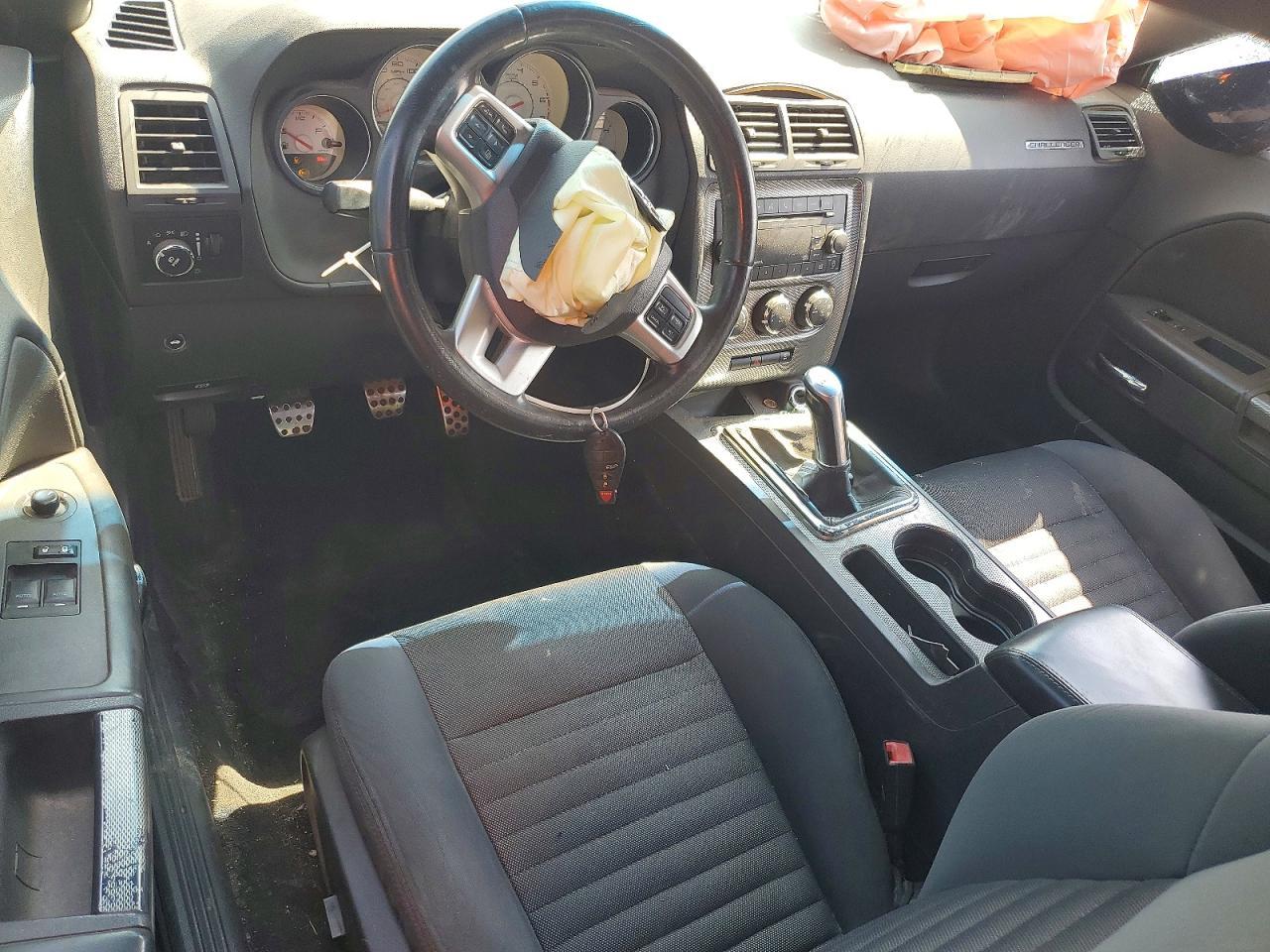 2013 Dodge Challenger R/T - zdjęcie 8