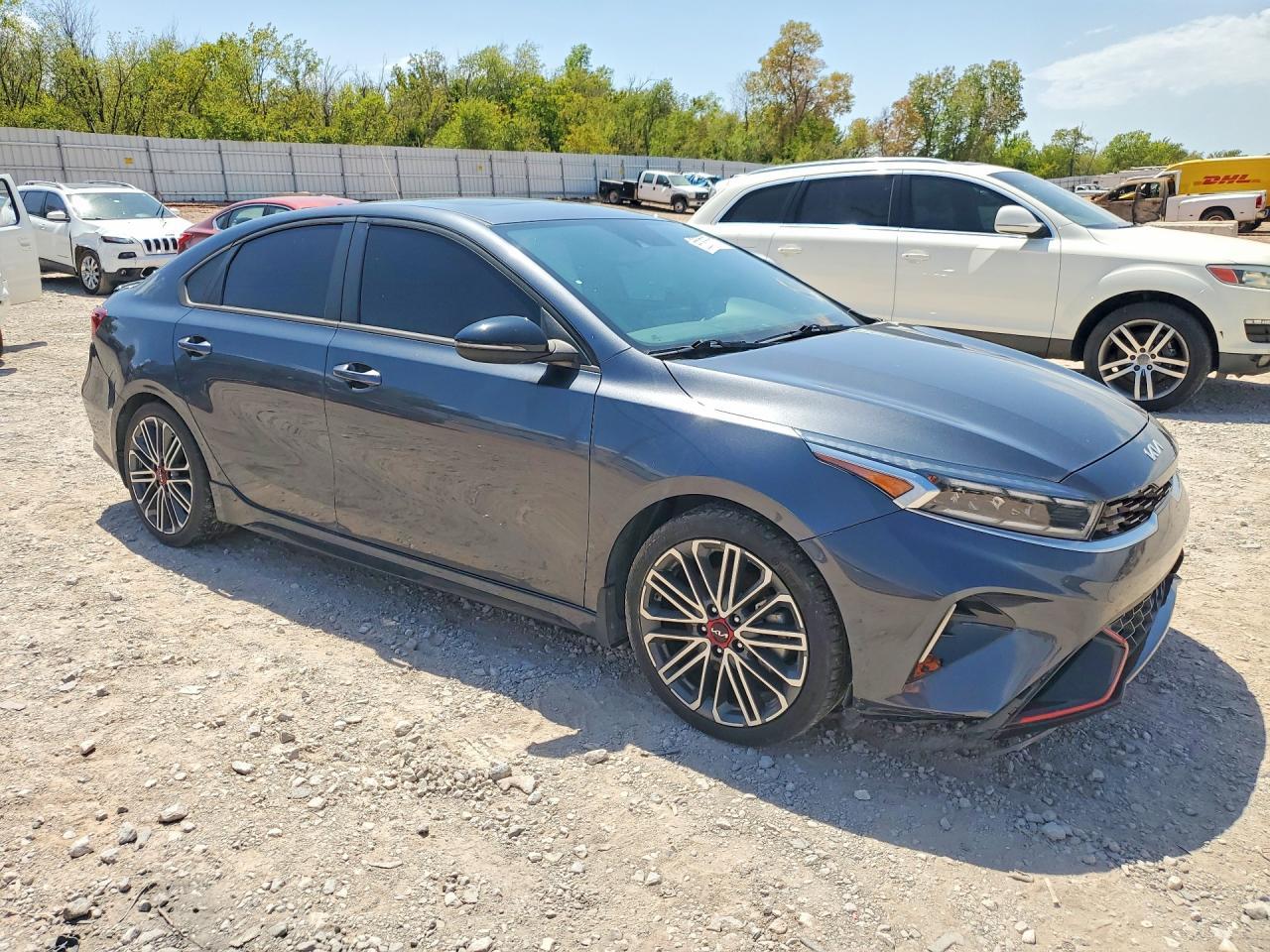 2023 Kia Forte Gt - zdjęcie 4