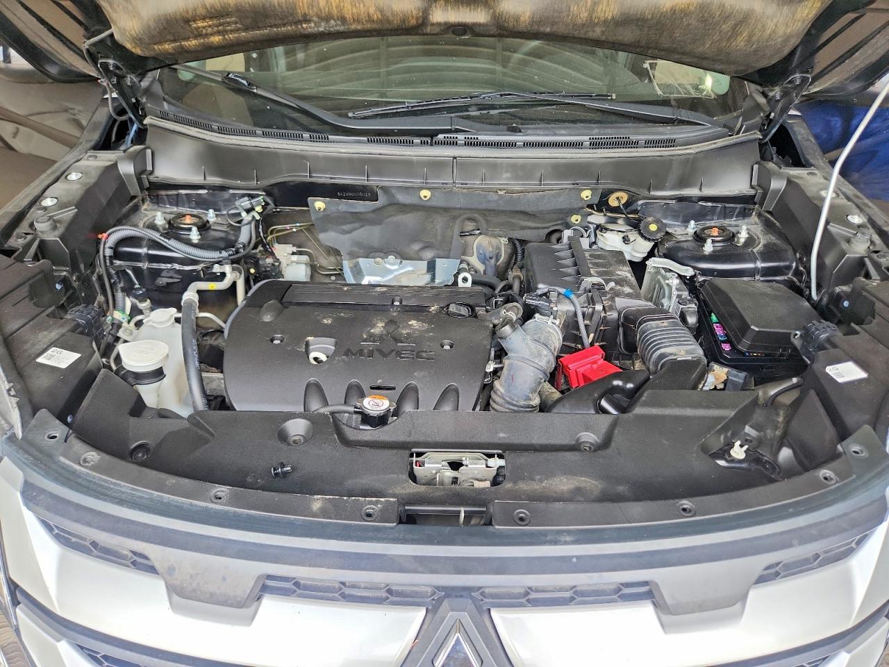 2021 Mitsubishi Outlander Sport Es - zdjęcie 12