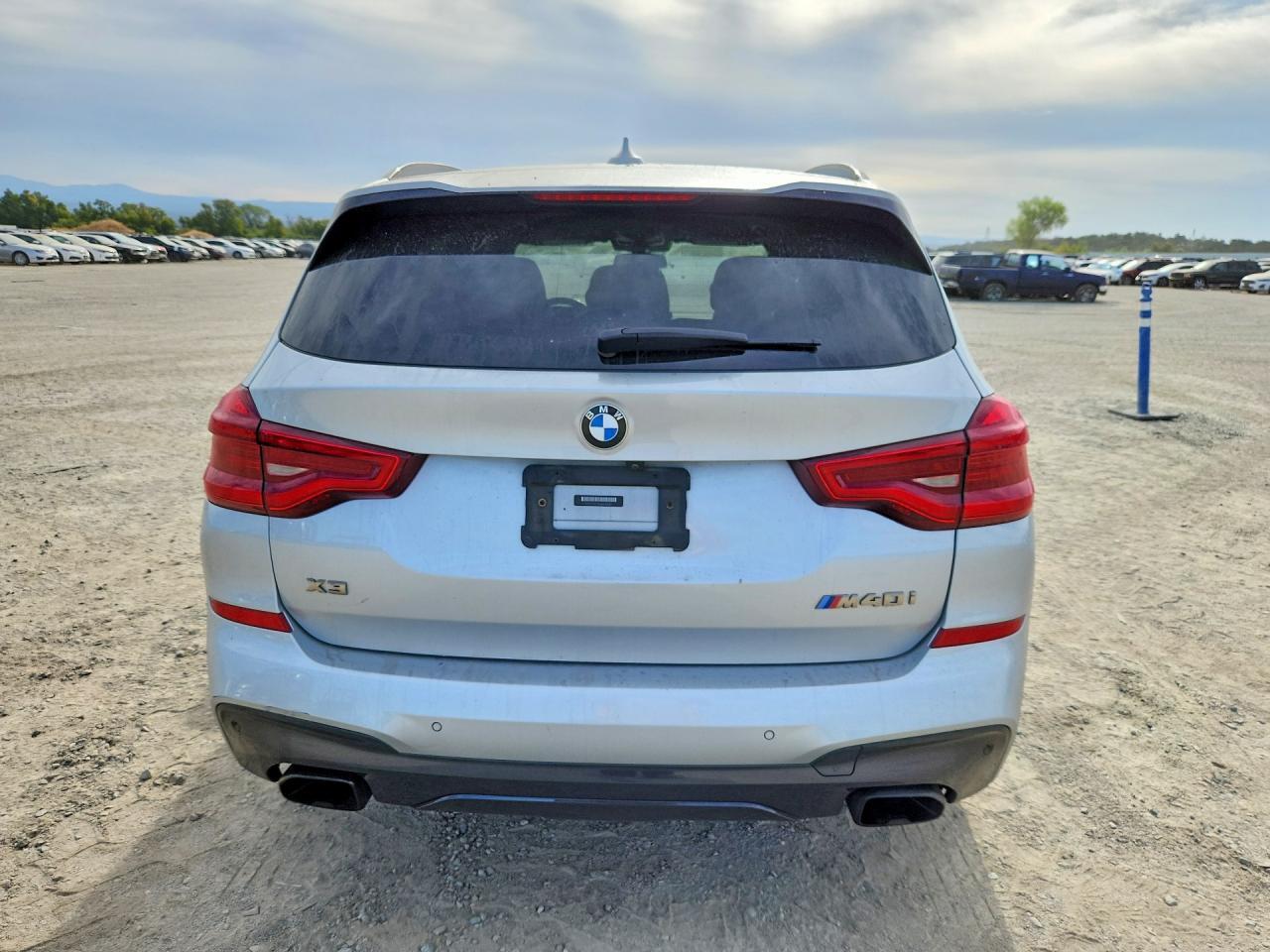 2021 BMW X3 xDrivem40I - zdjęcie 6