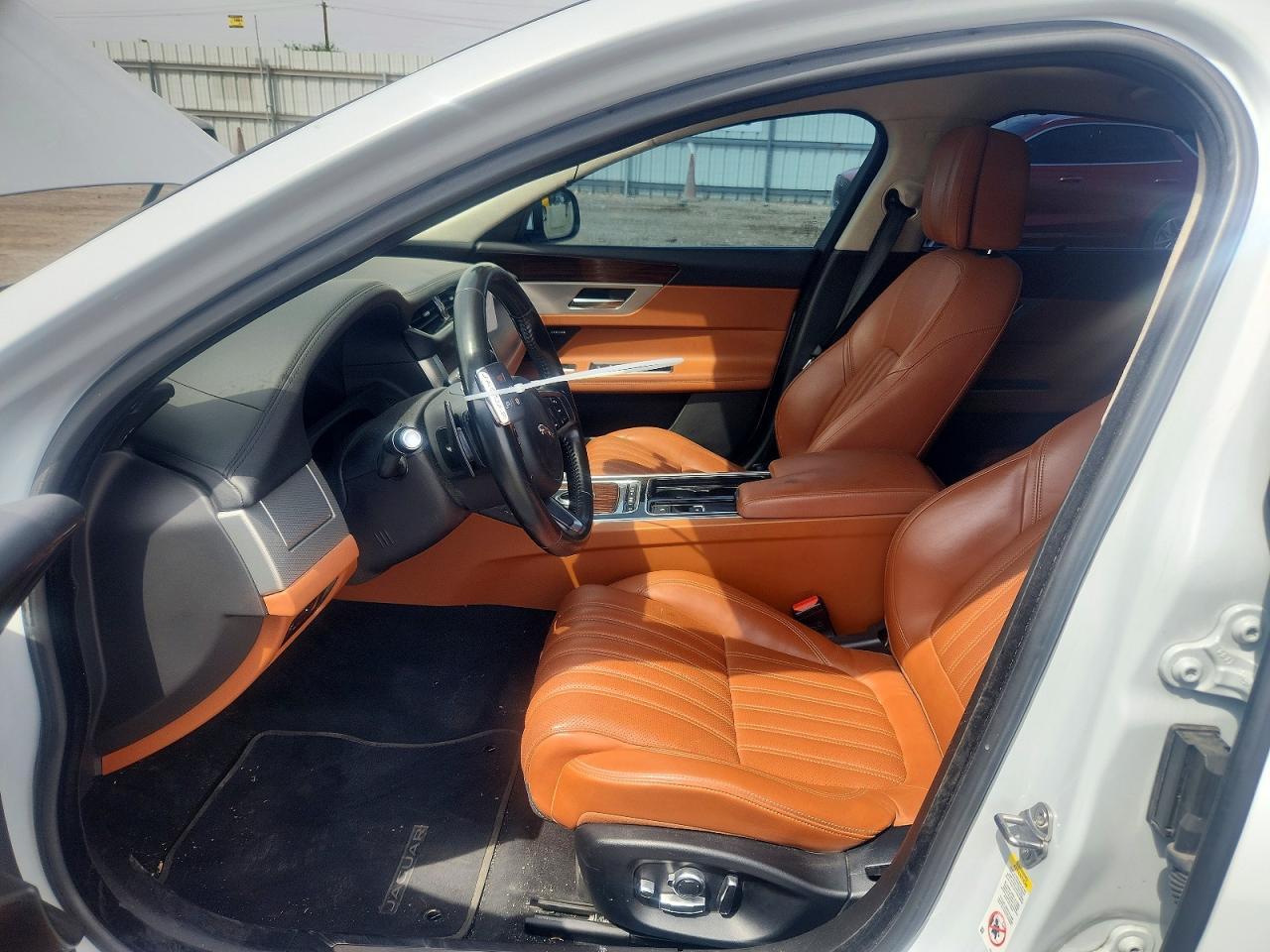 2018 Jaguar Xf Portfolio Le - zdjęcie 7