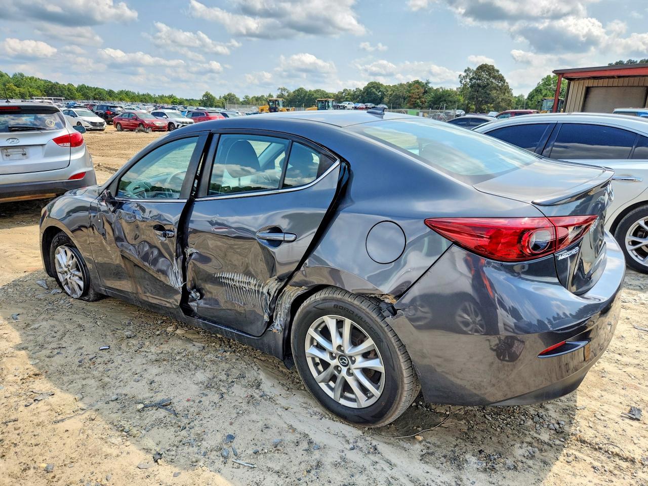 2015 Mazda 3 Touring - zdjęcie 2
