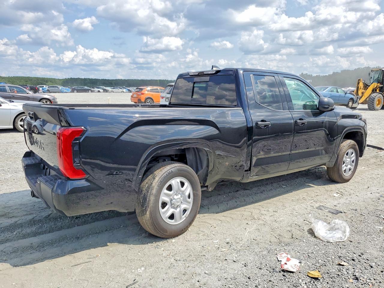 2025 Toyota Tundra Sr - zdjęcie 3