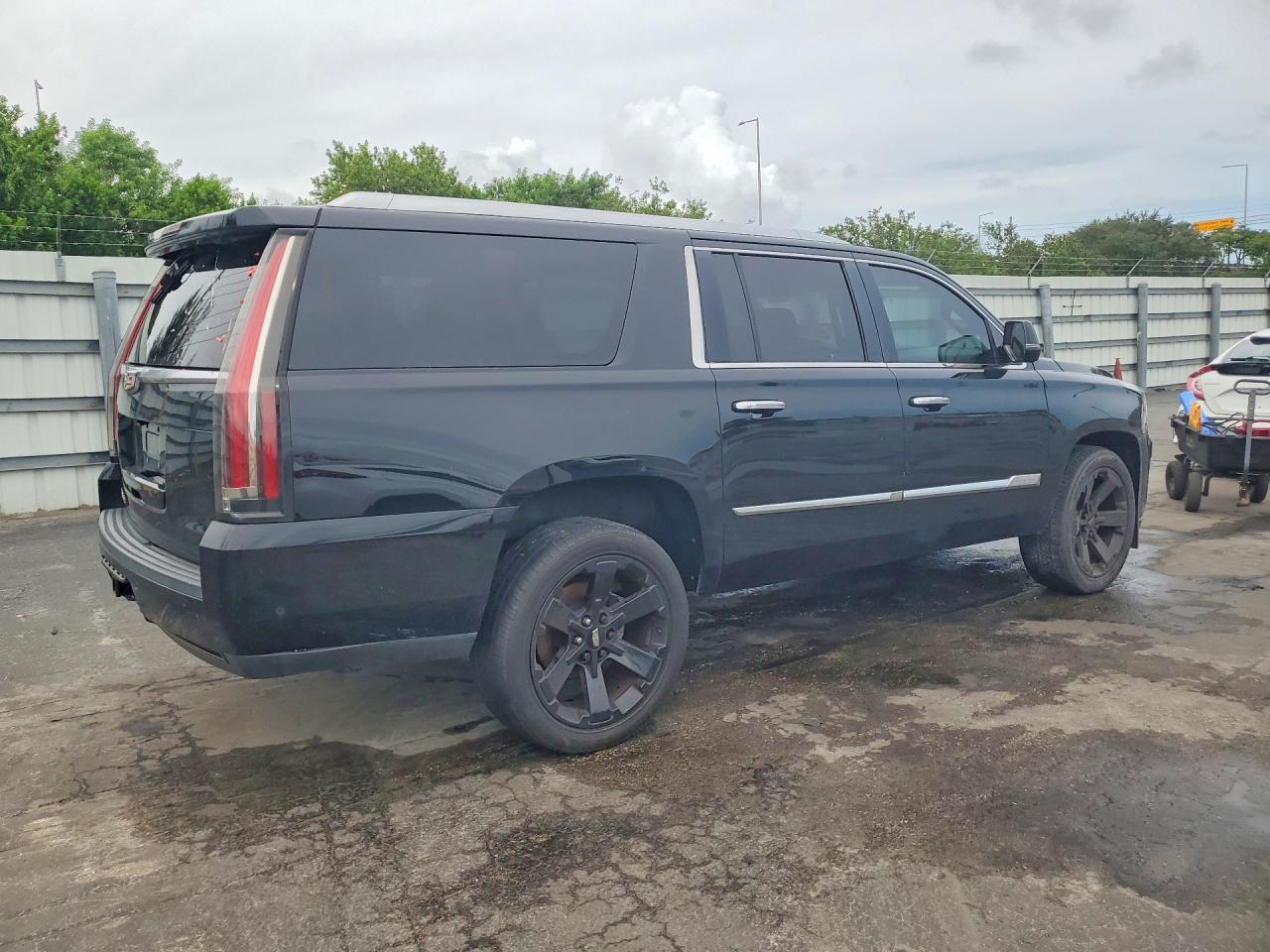 2018 Cadillac Escalade Esv Premium Luxury - zdjęcie 3