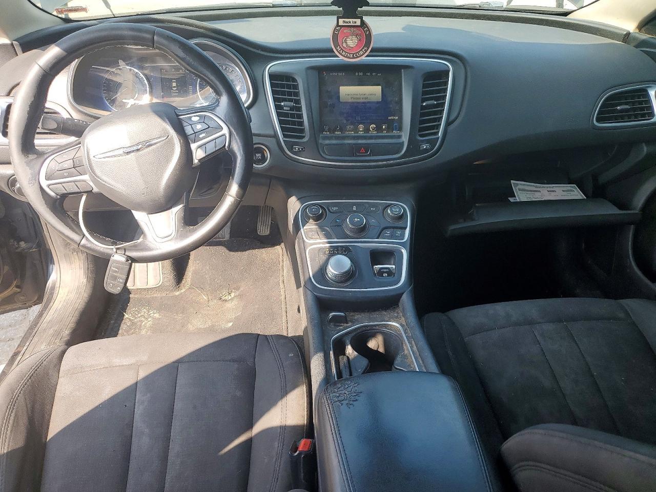 2016 Chrysler 200 Limited - zdjęcie 8