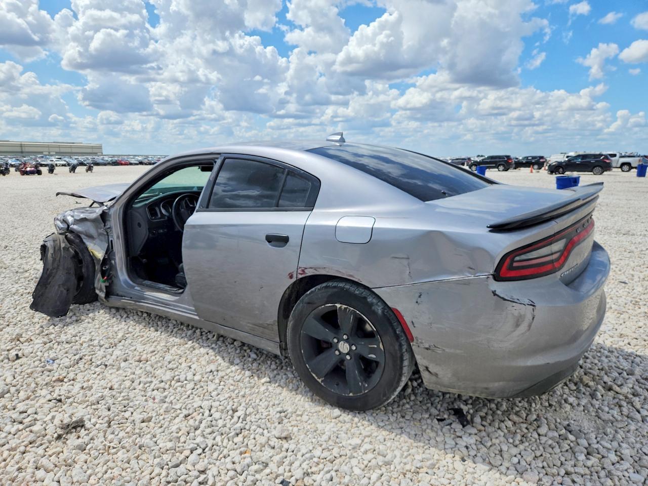 2016 Dodge Charger Sxt - zdjęcie 2