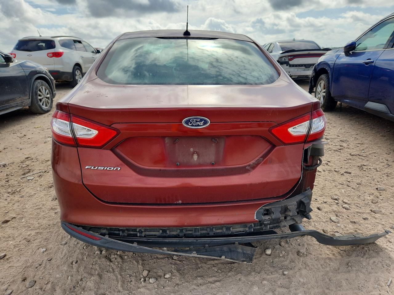 2014 Ford Fusion S - zdjęcie 6