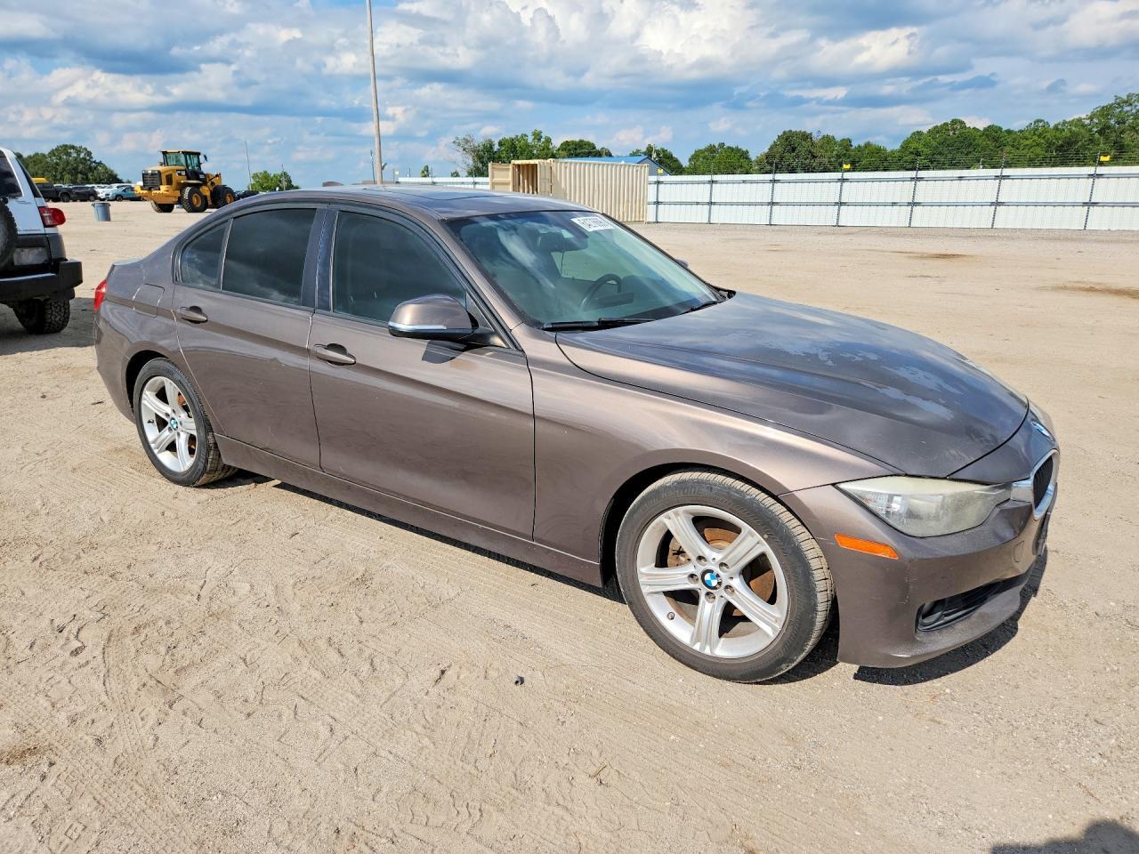 2014 BMW 328 I - zdjęcie 4