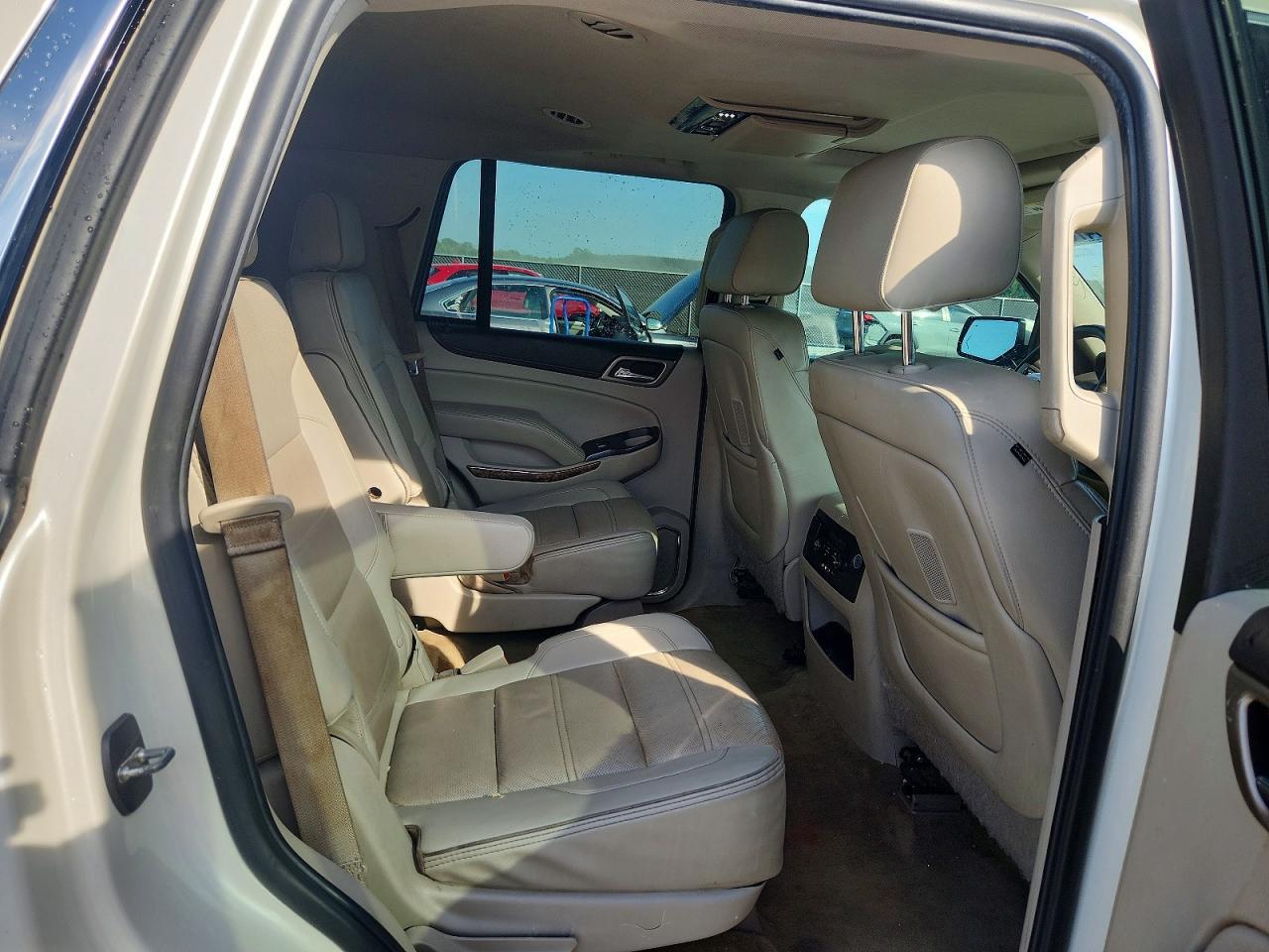 2015 GMC Yukon Denali - zdjęcie 11