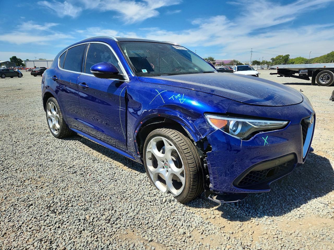2021 Alfa Romeo Stelvio Ti - zdjęcie 4