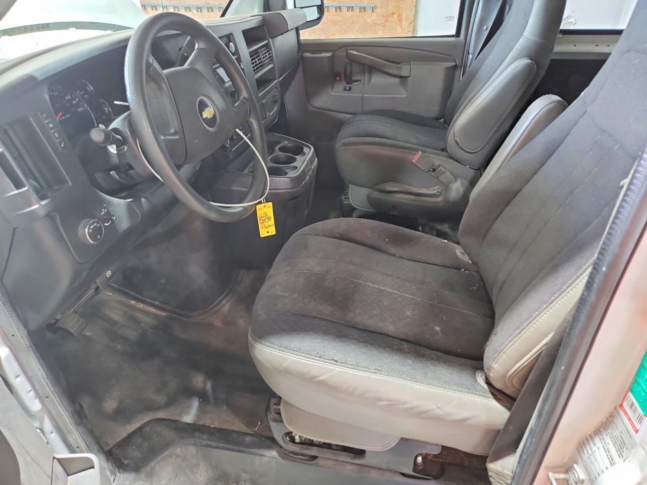 2018 Chevrolet Express G2500 - zdjęcie 7