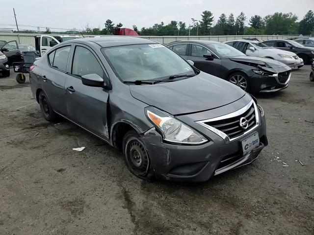 2019 Nissan Versa S Plus - zdjęcie 14