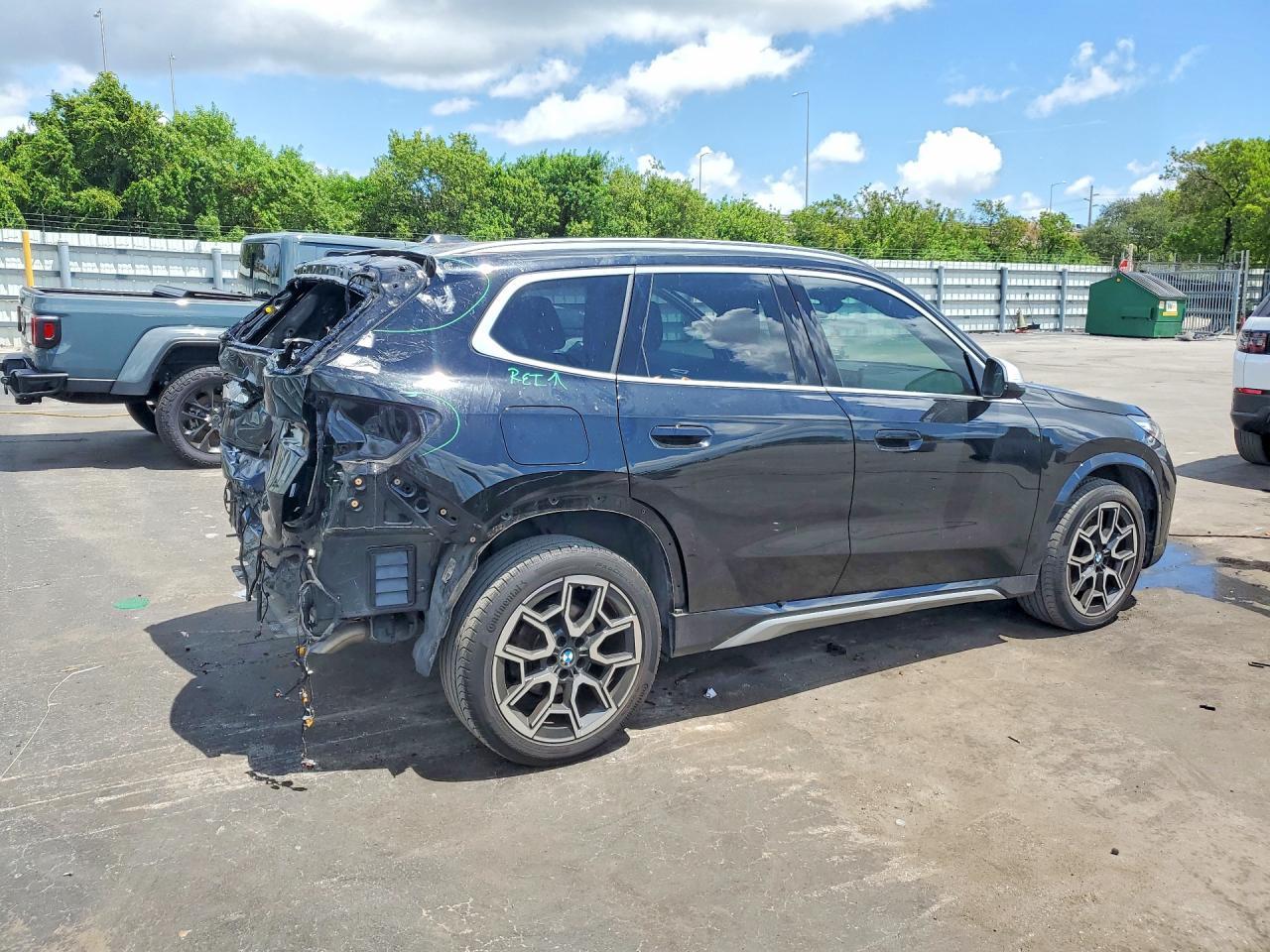 2023 BMW X1 xDrive28I - zdjęcie 3