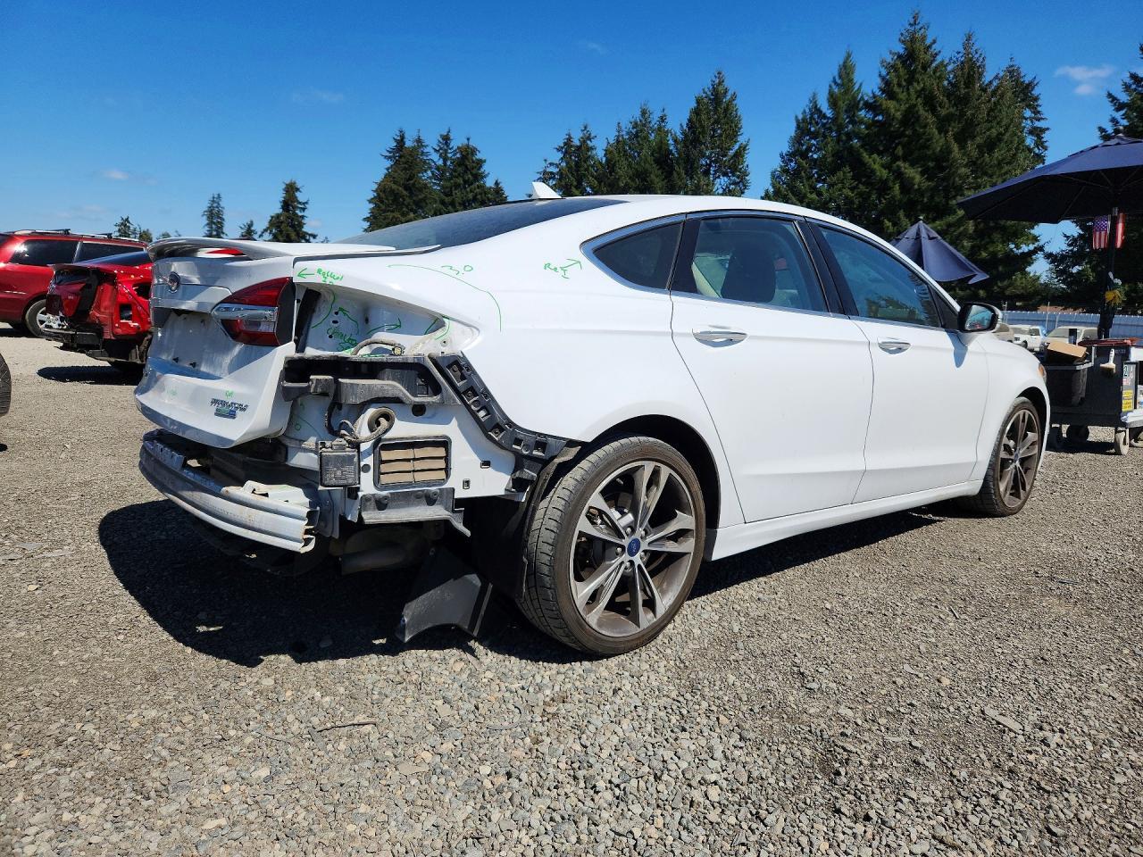 2020 Ford Fusion Titanium - zdjęcie 3