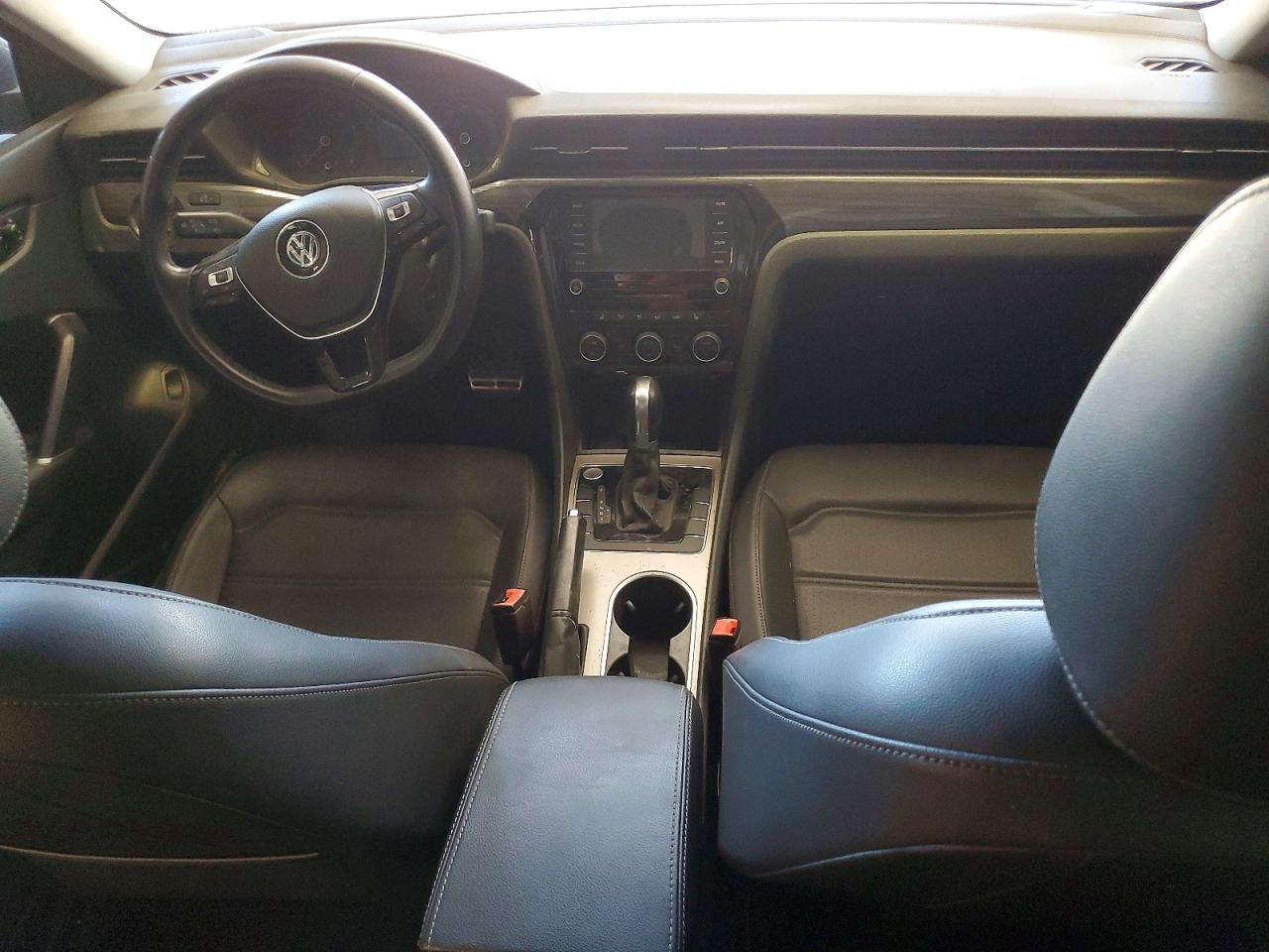 2020 Volkswagen Passat R-Line - zdjęcie 8
