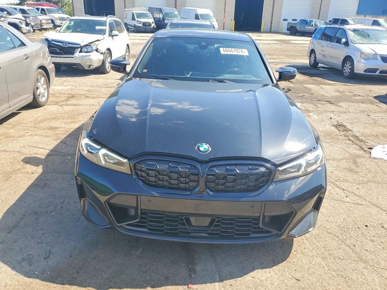 2025 BMW Seria 3 M340i - zdjęcie 5