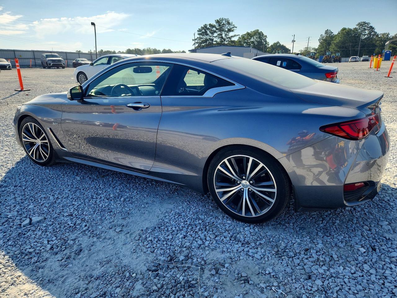 2017 Infiniti Q60 3.0T Premium - zdjęcie 2