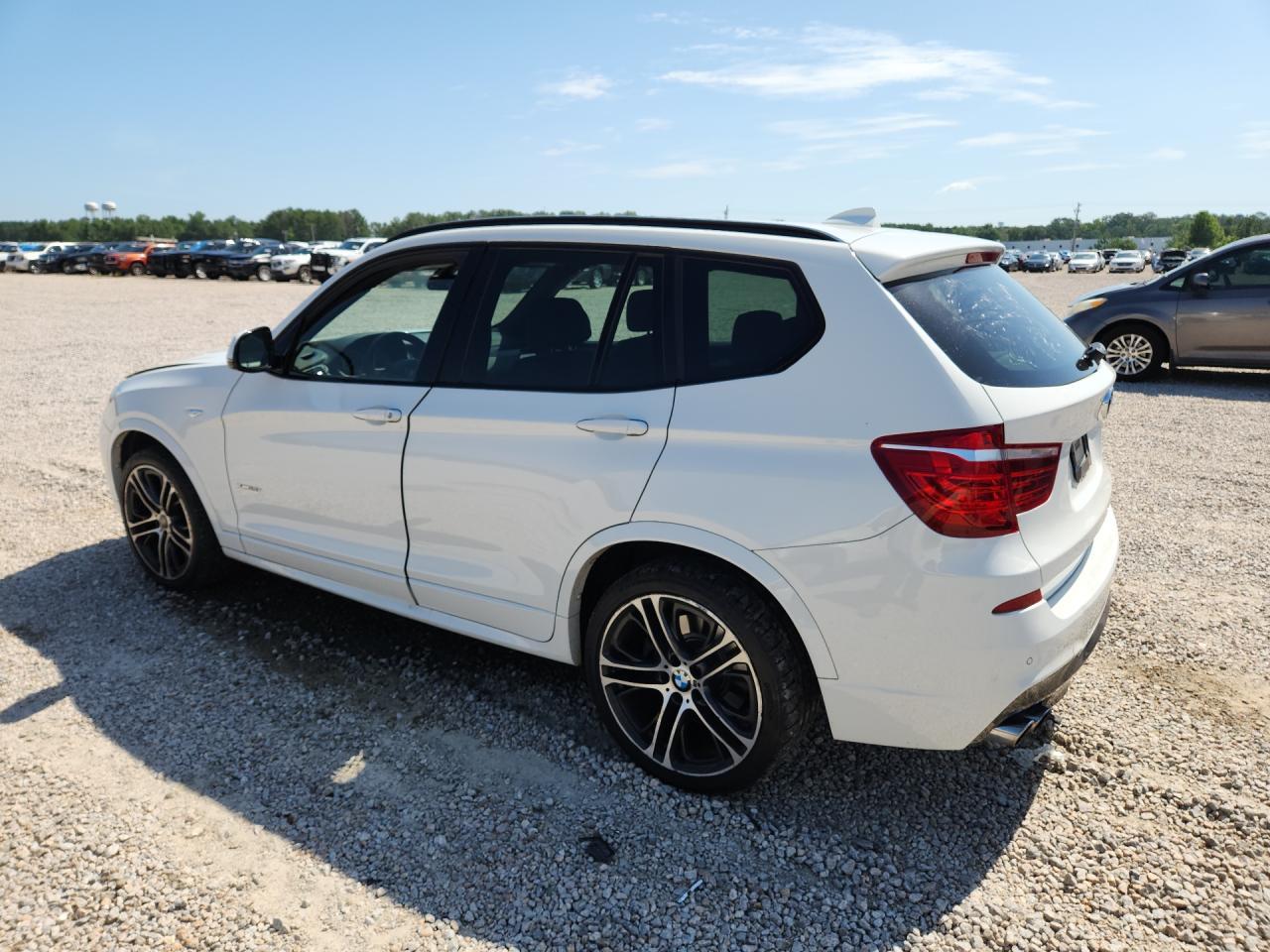 2016 BMW 3 Series - zdjęcie 2