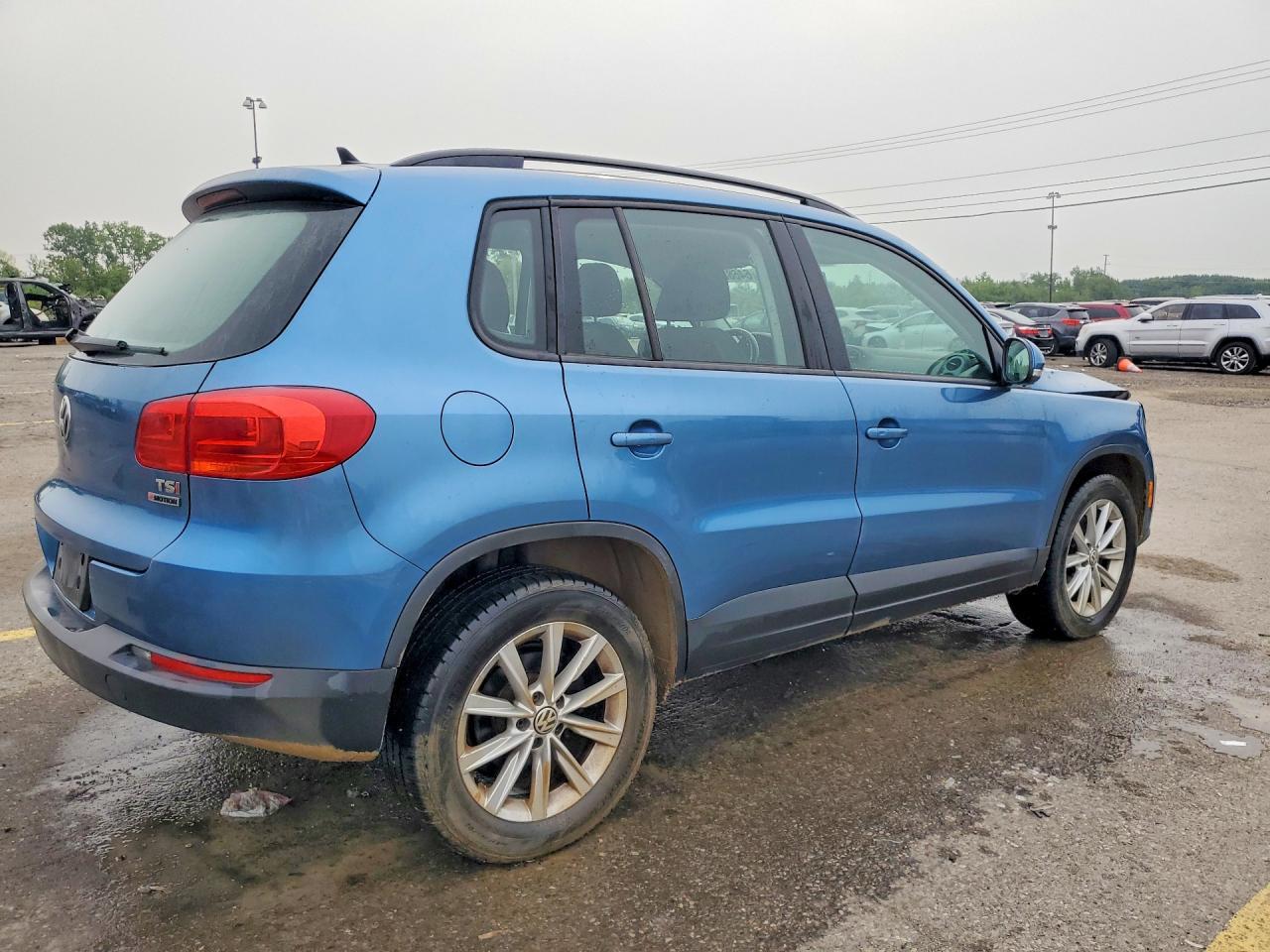 2017 Volkswagen Tiguan S - zdjęcie 3
