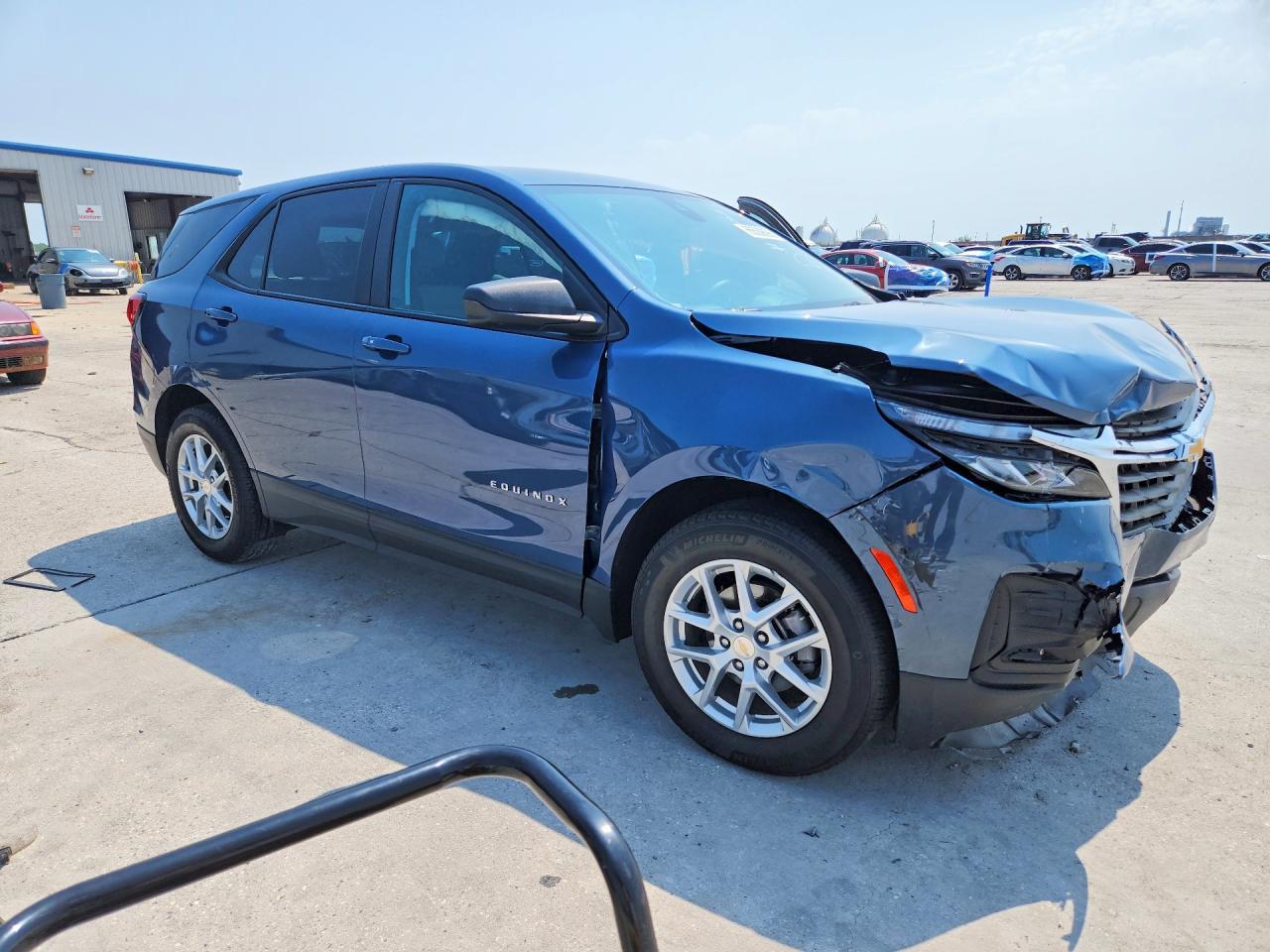 2024 Chevrolet Equinox Ls - zdjęcie 4
