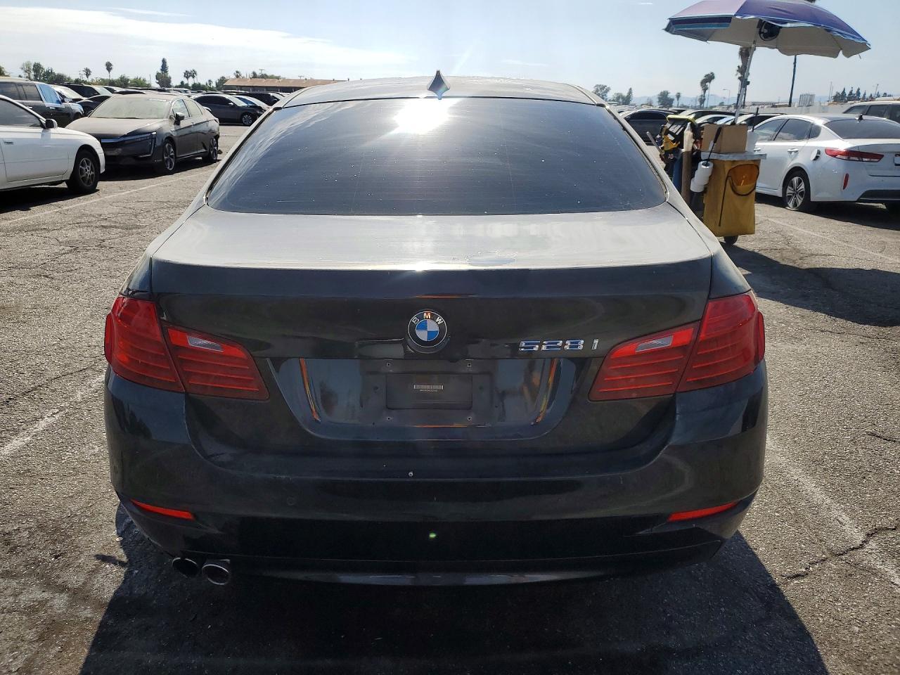 2016 BMW 528 I - zdjęcie 6