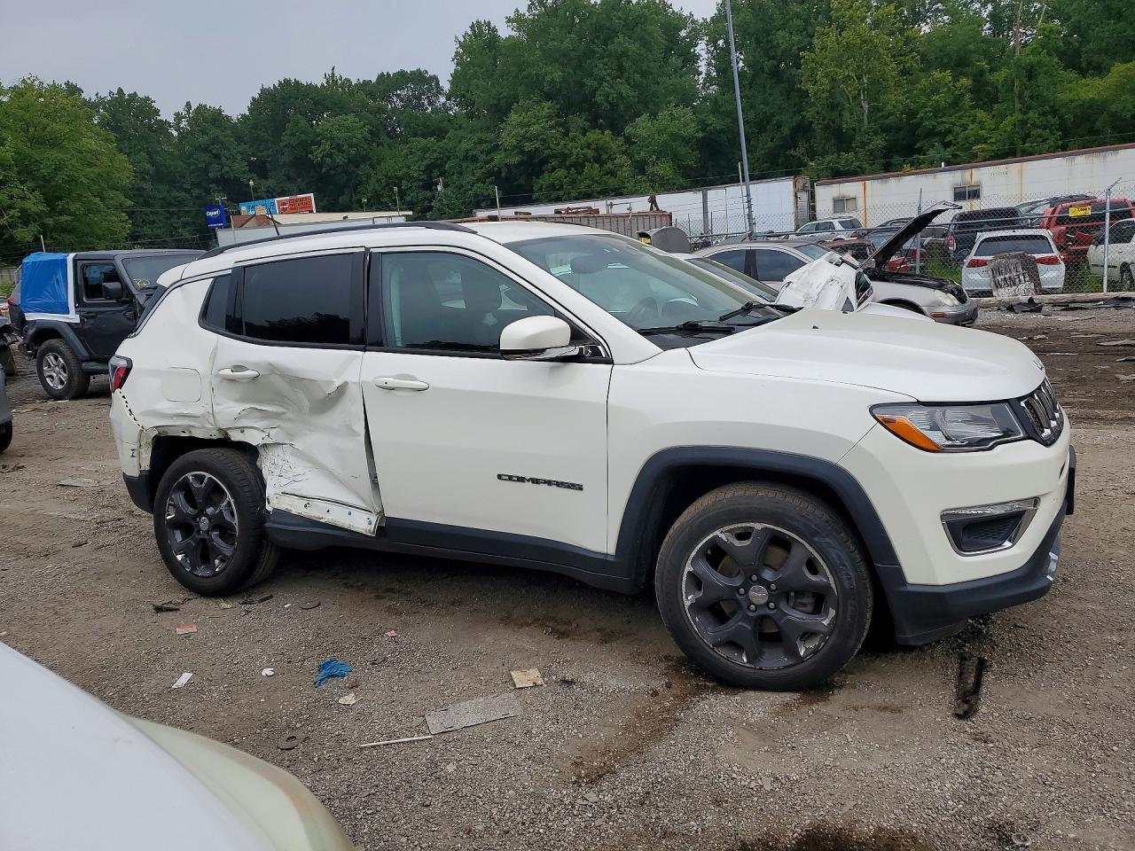 2021 Jeep Compass Limited - zdjęcie 4