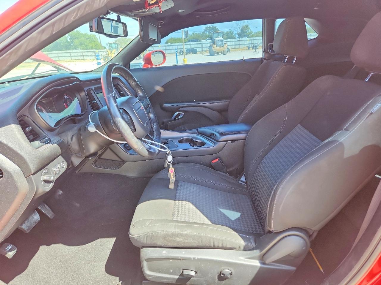 2023 Dodge Challenger Sxt - zdjęcie 7