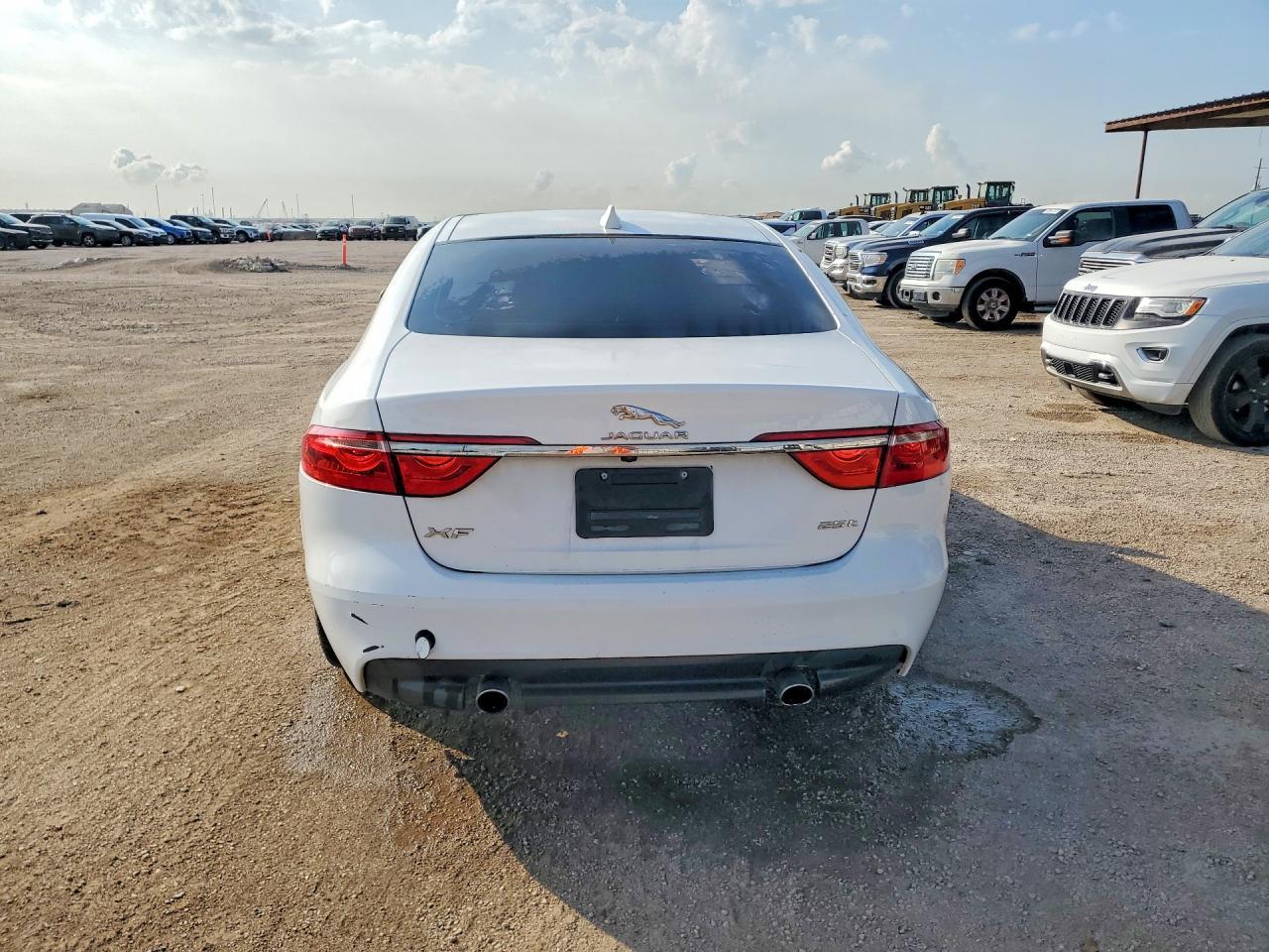 2018 Jagu Jaguar Xf 2Wd 4C 4D Sedan 25T - zdjęcie 6